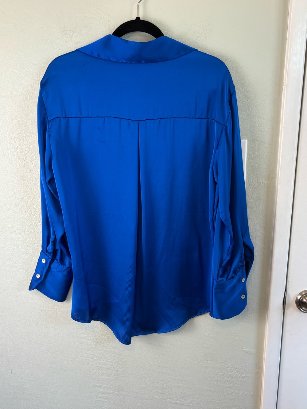 Bundle 2/$30! Zara M Cobalt Royal Blue Satin Button-Front Blouse - Picture 4 of 7